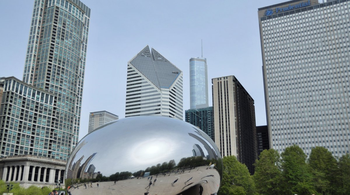 getartsmart's tweet photo. All eyes on Chi-town! We're rounding up our favorite museums, galleries, and artsy hangouts in #Chicago. Head to our blog to get the (deep) dish!

#chitown #chicagogram https://t.co/69sebVMdip
