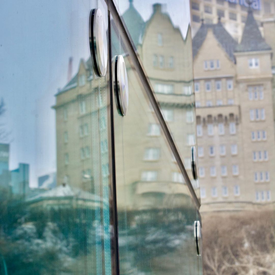 Daily Photo: Reflection of the Past
(yegpixls via Instagram)
buff.ly/3ayhtsh

#architecture #skyrisecities #dailyphoto #photography #yeg #yegdt