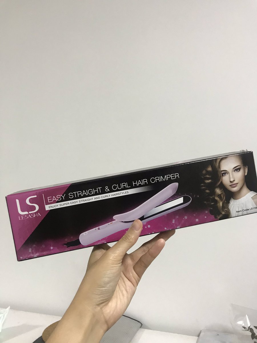 misszinechannel's tweet photo. 🔥🔥แจกต้อนรับเดือนเมษาจ้า 🔥🔥
พอดีช่วงนี้กักตัวเลยรื้อๆบ้านเจอ
เครื่องหนีบผม เลอซาช่า มือ1 

กติกา รี+ฟอล 
ประกาศผล 30 เมษานี้นะจ้ะ 
#แจกฟรีไม่รีได้ไง #ไว้รีวิวห้ามขายของโว้ยย #HowtoPerfect #ฉันจะสวย https://t.co/vohY5UA2LU