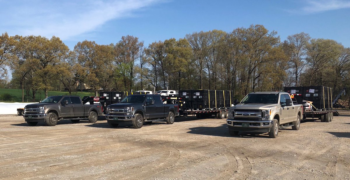 VolunteerAg's tweet photo. And just like that, the skies cleared and everyone called at the same time wanting corn and soybeans. Let #plant2020 begin soon. https://t.co/NB8TMe0deT