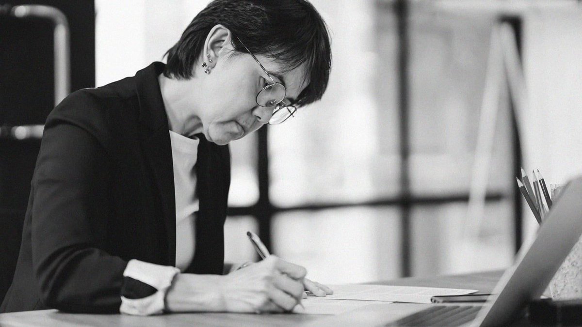 COVID-19 is changing the workplace forever. #Ageism (and other "-isms" can become things of the past. buff.ly/3asSxTb #employment #business #DiversityandInclusion #equality