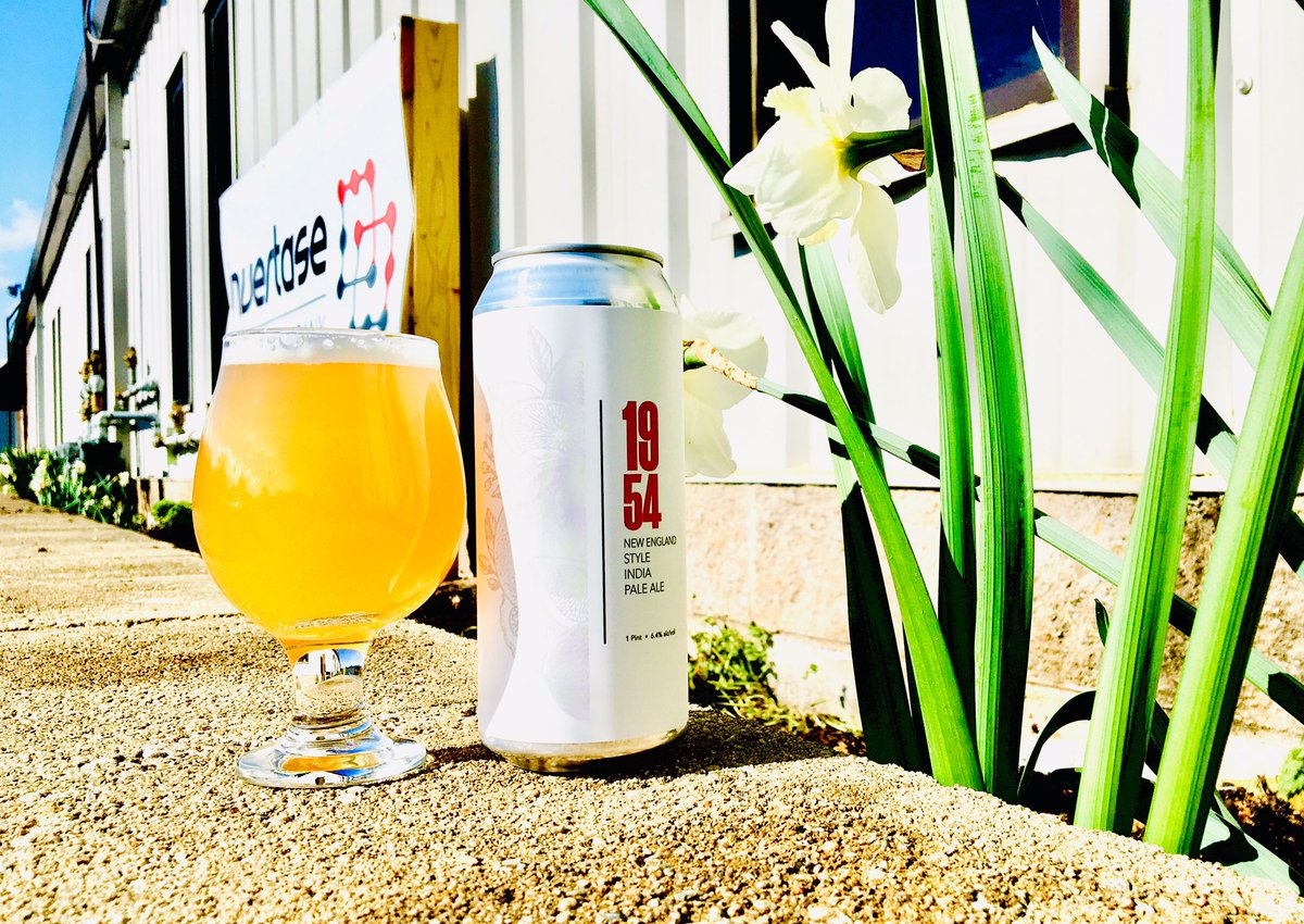 Invertase_brew's tweet photo. Available for online ordering starting now: 
✔️1954 
✔️1600
✔️3X
✔️1726
Order online at https://t.co/Tyrujq6ynK. Growler fills of 1600, 148, 1954, 1726, 3X, 135, Arithmophobia, and Hand crafted root beer are all available. 
.
Curbside pickup 4-6 tonight! https://t.co/glRAFEATjR