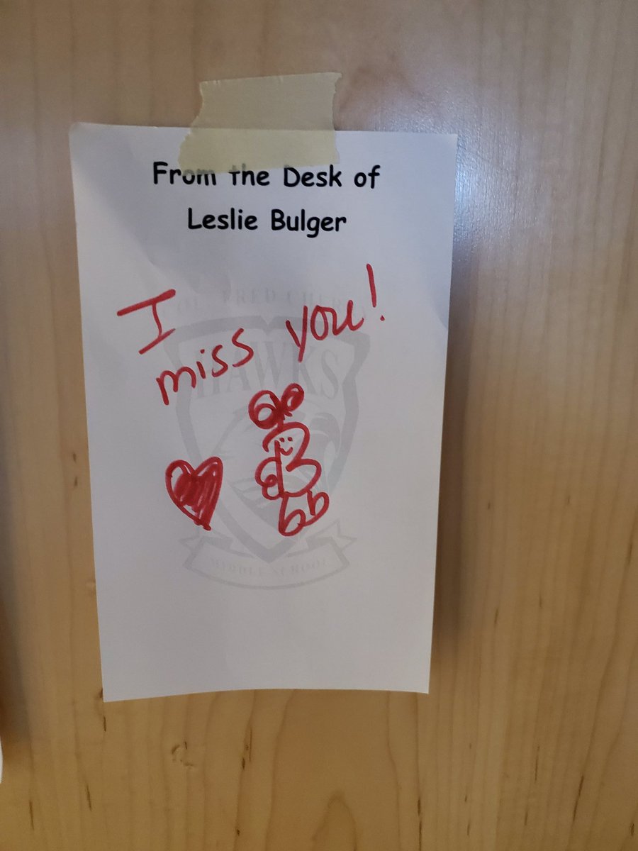 megfara's tweet photo. When I walked out of my classroom, I saw this note on my door. It made me smile. Thank you @SciEduk8or for making my rainy day a little brighter #cfcmstogether #cfcmshawks @DrGreenCFCMS https://t.co/lfE8jDzmgy