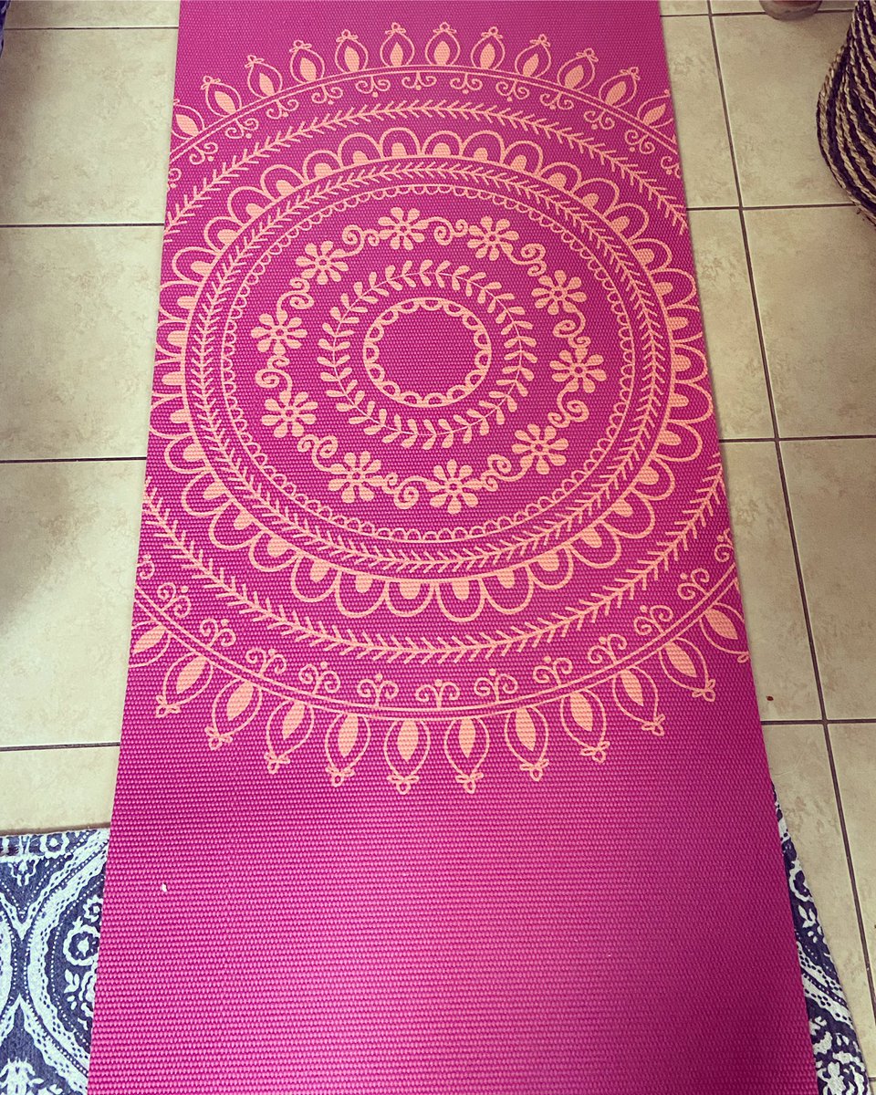 marlatravels123's tweet image. Yoga at home today!! #slowflow #yoga #namaste #socialdistancing #stayhome #positivity
