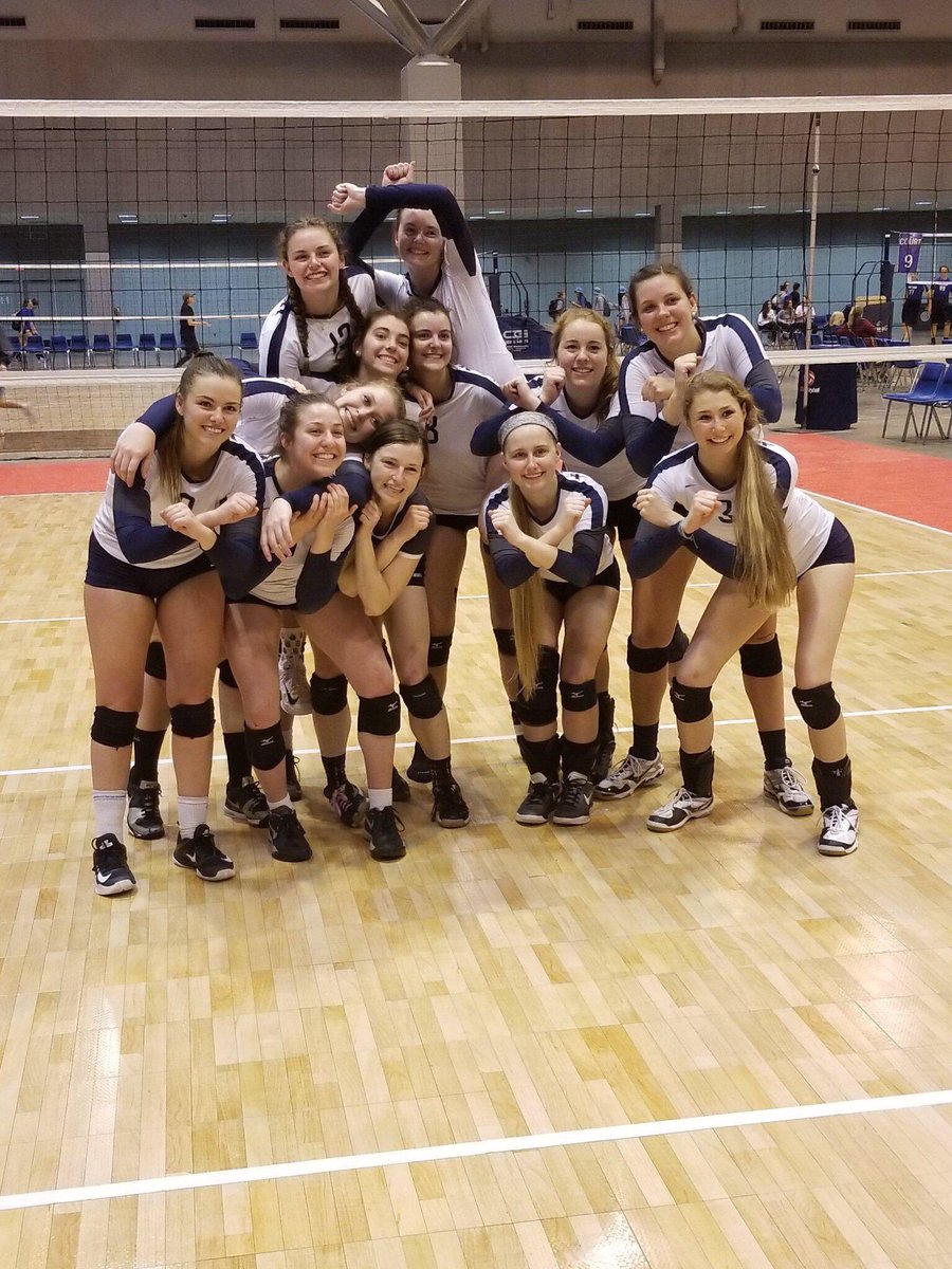 celebrating #All41Day with our favorite ladies on campus 🙅‍♀️💃🏻🏐