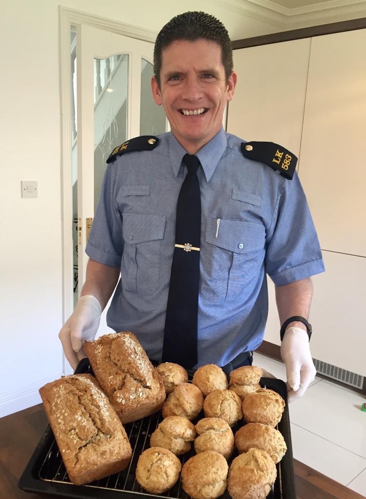 gardainfo's tweet photo. Life is what you Bake it in these challenging times’
Gardaí from Castleconnell- delivering homemade bread &amp; scones
to elderly residents who are cocooning. As always, . #HereToHelp
#StayAtHomeAndStaySafe
#PhysicalDistancing. https://t.co/hSMzaWa2ed