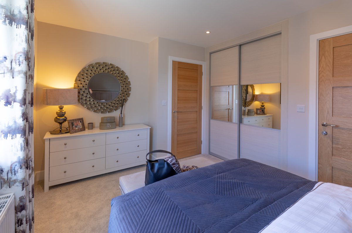How beautiful are these @VOLANTEDoors wardrobes? 😍

Completely customisable from door colours to mirrors &amp; internal storage options. Pin, chalk &amp; whiteboard finishes are available for children.

Create your unique look in your dream home today!
#BramptonValleyHomes #NewBuildHome