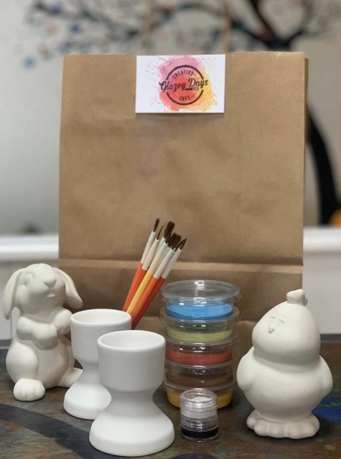 GlazeyDays1's tweet photo. 5 Family Easter paint at home kits £47 including p:p
All as shown in the photo’s. Items will b posted Thursday 2nd class. Returned to the studio when open for firing. Payment to be send as bank transfer.  DM 4 payments &amp; deliver https://t.co/dAD9nzFW5K