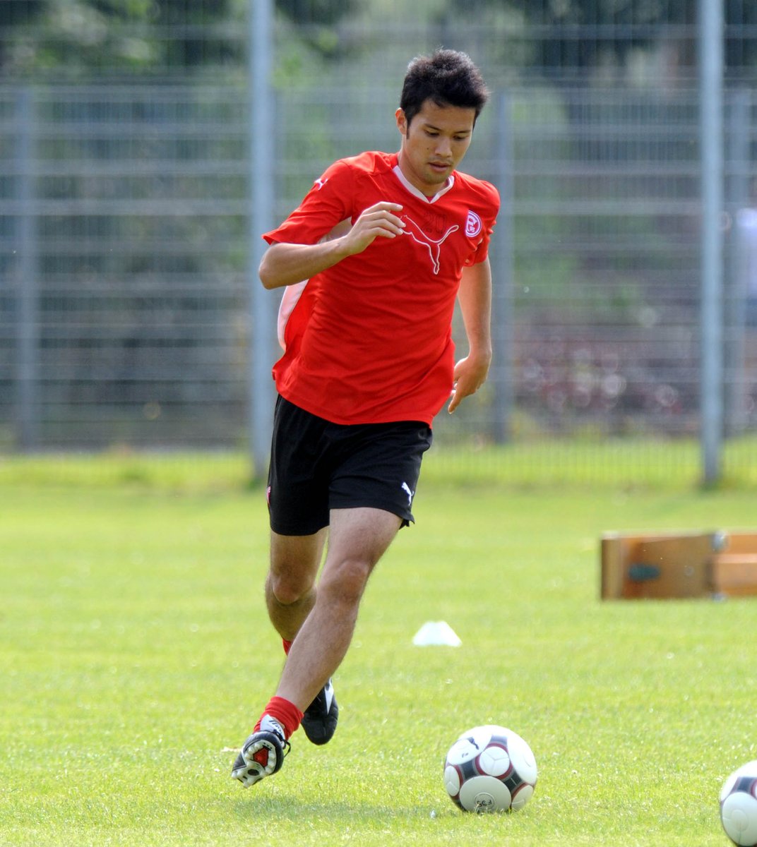 フォルトゥナ デュッセルドルフ フォルトゥナジャパンクイズ 第4 問回答 正解は 結城耕造 選手 練習参加ののち 1年間の契約を勝ち取りました F95 Jp Fortunajapanquiz