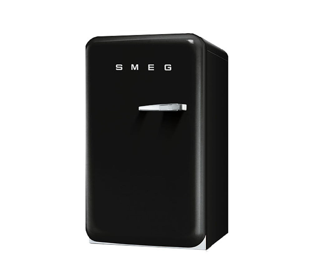 Kim Jonghyun;SMEG FAB10 mini fridge.Ultra cute, compact design.Includes ice box and wine rack.Capacity: 114 litres(other colours available)