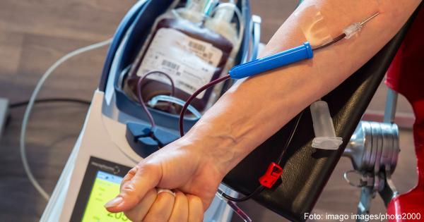 Die Kölner Uniklinik darf als erste Einrichtung in NRW Covid-19-Patienten mit Corona-Antikörpern behandeln. Dafür werden Menschen gesucht, die eine Corona-Infektion überstanden haben und Blut spenden wollen. koeln.de/koeln/nachrich…