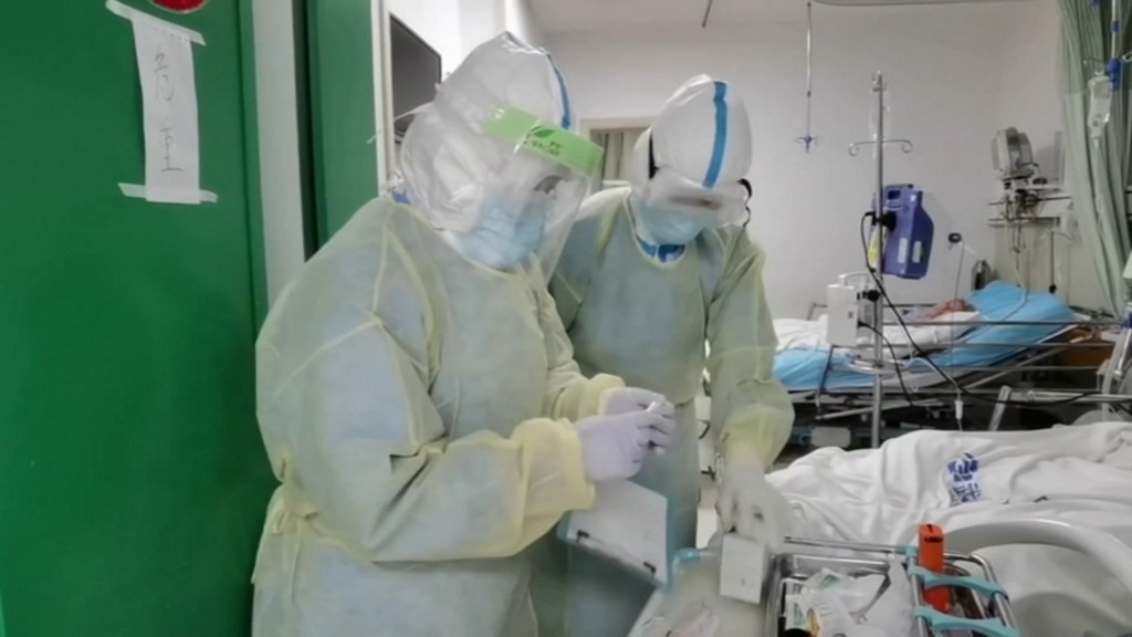 abc13houston's tweet photo. Houston hospital first in nation to deliver crucial new coronavirus treatment https://t.co/UKTAEX36AM https://t.co/mXFJNHD2lf