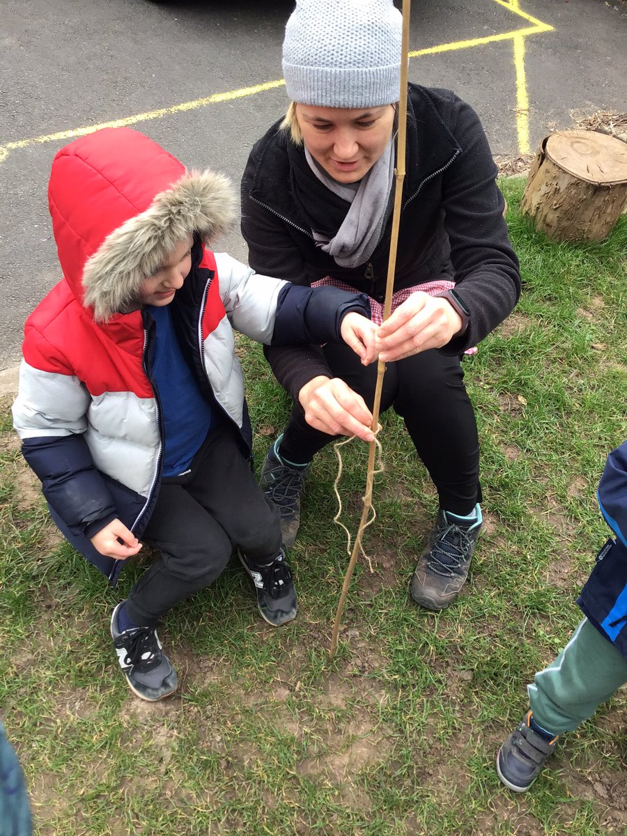 horfieldsnap's tweet photo. The simplest ideas are usually the best! Has anyone tried to practice tying knots with the little ones? It’s a great opportunity to practice fine motor skills and patience. #StayAtHomeChallenges #StayAtHomeAndStaySafe #activityidea #knots https://t.co/A0P4dXeCTn