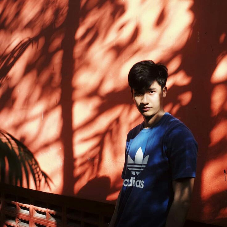 abrightcd's tweet photo. how could u be so good looking man??? im in love 😩💛 @Tawan_V https://t.co/m9ZQOaWnzn