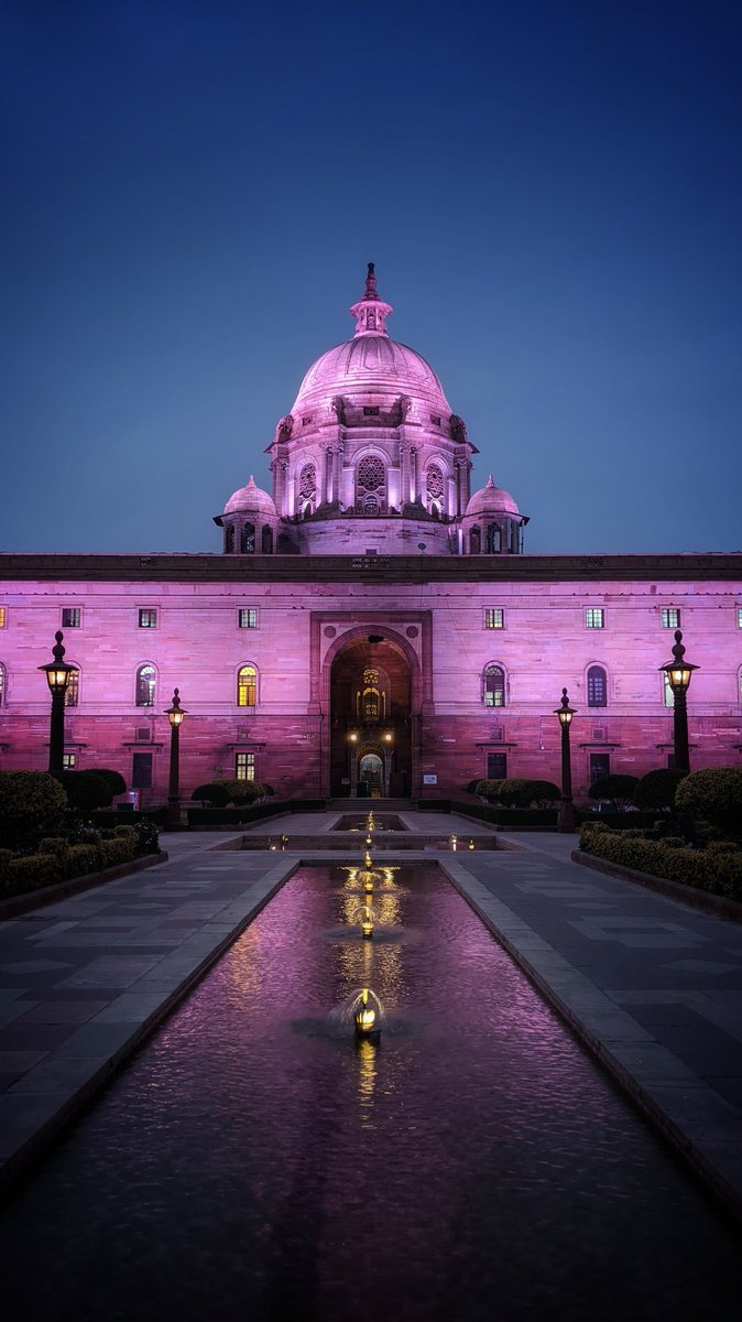 offcl_Prasanna's tweet photo. "New ideas often need old buildings"
Shot on #pixel3xl
@google @madebygoogle @googlepixel @googleindia
#teampixel #pixel3xl #pixelnofilter #pixelnightsight #wallpaper #architecture #lights #agameoftones #color #colourpop #pink #history #delhitourism https://t.co/fJQwzcv8os