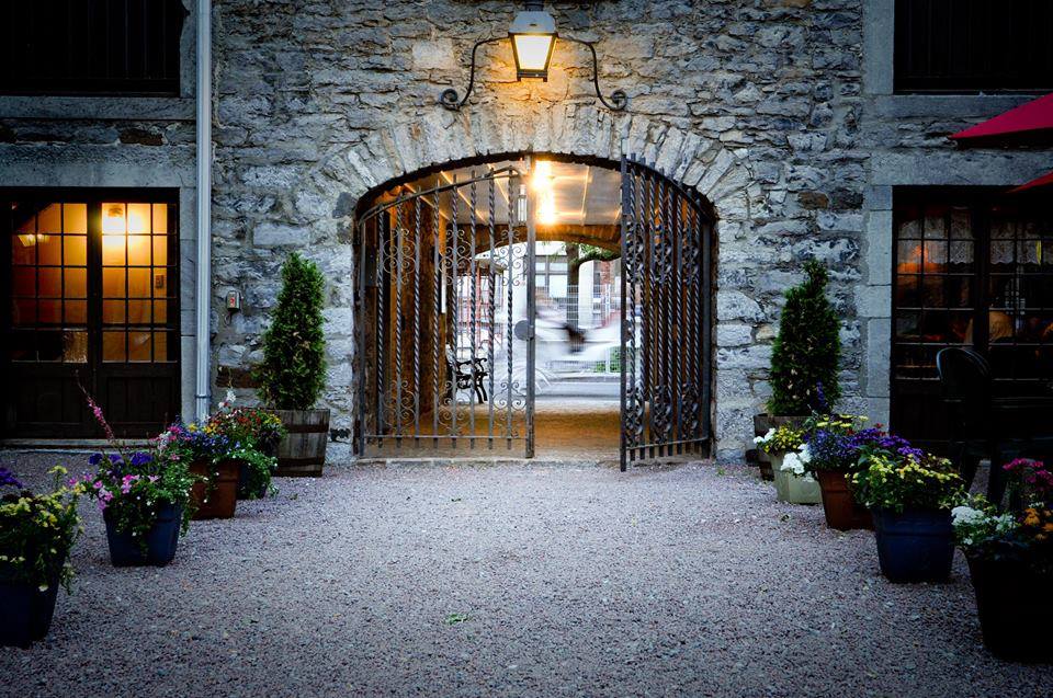 We have decided that we will from now on be an all-vegan steakhouse!

We cannot wait to introduce you to our new cauliflower filet and bean sprout salad! Who's excited?!

PS... Happy April Fools 😉 

#Gibbys #AprilFools #VeganSteakhouse