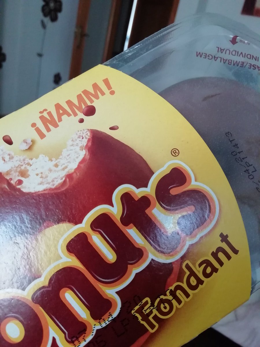MarianElespi's tweet photo. Alimento de primera necesidad.
Son un vicio, buenísisimos!!!!
#donnuts https://t.co/25xelzztj4