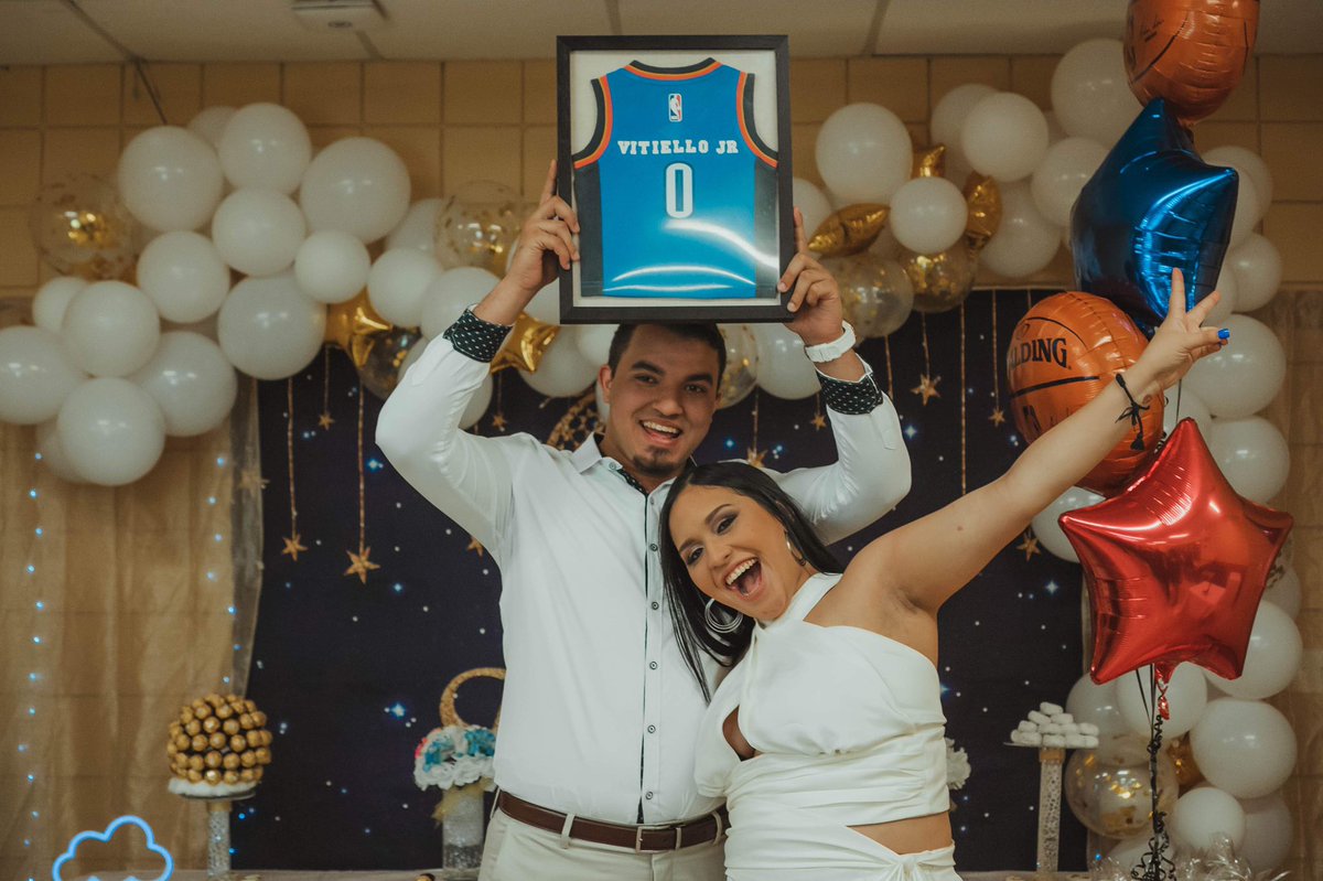 dvitiello_'s tweet photo. Blessings on Blessings 🙏🏽
Waiting on you... #DAVF #Familyof3 https://t.co/8jlr8Nyvqp