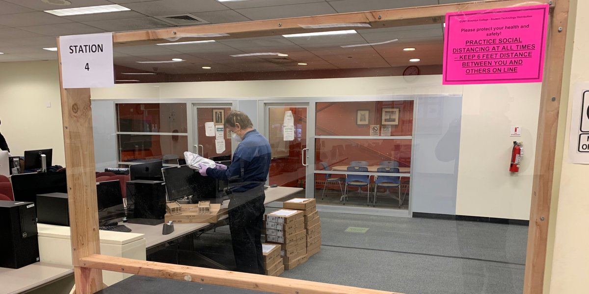 BklynCollege411's tweet photo. The laptops have arrived! We will be distributing them today in the West End Building. Make an appointment to pick up your device today. ๐ปโคต๏ธ
๐ https://t.co/PrbJc4dt4v https://t.co/8hhwQiqPXp