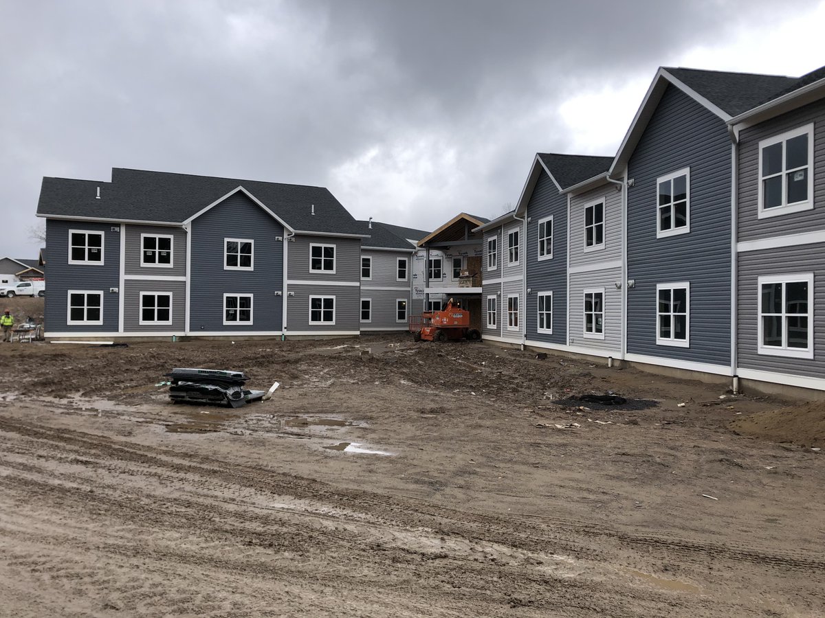 WendelCompanies's tweet photo. #ConstructionWatch: @brsofmercy With safety measures in place to keep workers protected, work continues on the new facility that will soon be home for those in need of #assistedliving & #memorycare. #staysafe #brothersofmercy #wellnesscampus #enhancedassistedliving #seniorliving https://t.co/dX5V1oFFIW
