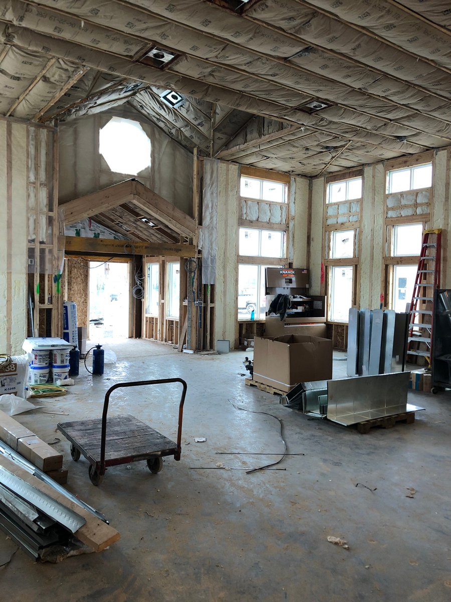 WendelCompanies's tweet photo. #ConstructionWatch: @brsofmercy With safety measures in place to keep workers protected, work continues on the new facility that will soon be home for those in need of #assistedliving & #memorycare. #staysafe #brothersofmercy #wellnesscampus #enhancedassistedliving #seniorliving https://t.co/dX5V1oFFIW