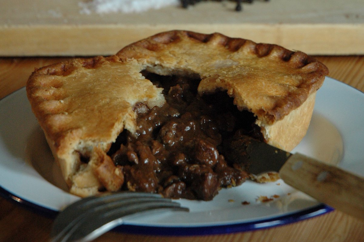 AlexJoll's tweet photo. Last Chance to Order Pies now for Friday delivery...
Enjoy some award winning pies this weekend - free delivery on orders over £5
Order before 10am Thursday.
https://t.co/qlmTh8aLa0 https://t.co/H5nkV5udMd
