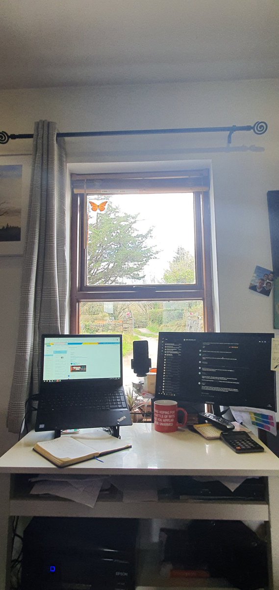 MurnanePat's tweet image. Camped out in Bantry, West Cork!#keepworkgoing