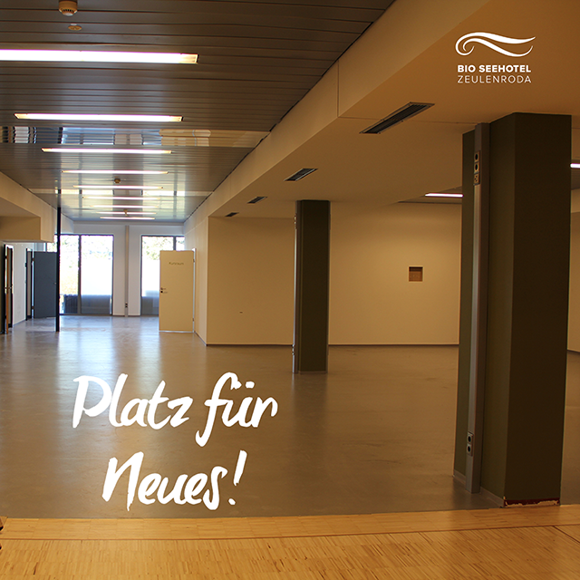 Fitness ohne Geräte! 

Bereits Mitte März haben wir angefangen, unseren Fitnessbereich zu renovieren. Wir haben Platz für neue Ideen und Verwirklichungen geschaffen und die Renovierung startet durch. Auch dabei kommt man ganz schön ins Schwitzen.