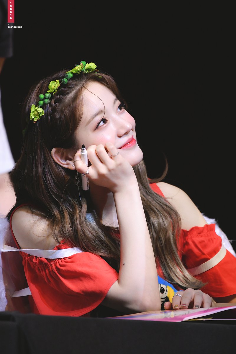 200402

#프로미스나인 #Fromis_9 #장규리 #규리
<a href="/realfromis_9/">fromis_9 [프로미스나인]</a>
