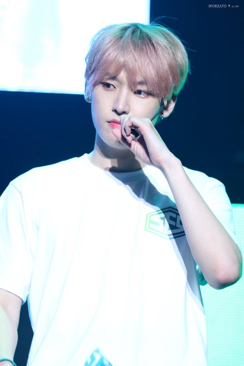 timeto_is's tweet photo. 190402 ZEPP TOKYO

#인성 #에스에프나인 #INSEONG #SF9 https://t.co/NECClRIbE0