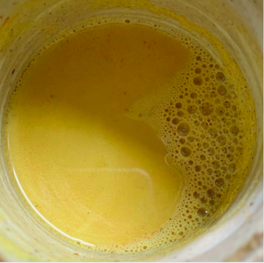 moonjuiceshop's tweet photo. COSMIC IN A CUP//⁣
Cosmic Gold — instant golden milk with Turmeric, Spirit Dust (adaptogens for mood feat. Reishi for immunity) and Collagen Protect (vegan creamer for skin, hair, and nails). https://t.co/2uJYdDeZVf ⁣ ⁣ https://t.co/6g7asCSW9B