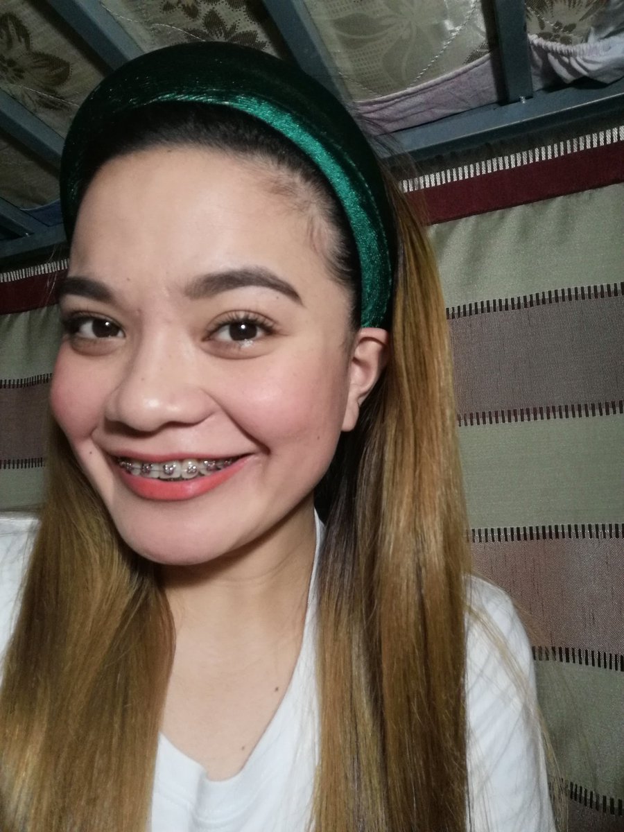 mLaMqUiN1610's tweet photo. I tried my best, make up look on my 1st day of 30 days vacay at home. ✨ @blkcosmeticsph all over my face. ❤️ Hi ate @annecurtissmith, pasado ba? Sorry I'm not a PRO. 🙈 #forceleave #covid19 https://t.co/SBIA3HMmPL