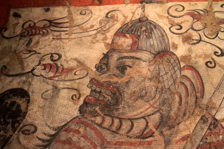 Like our friend from the Yunbolu tomb, this guardian has fierce eyes, a grimacing mouth and quite a honker - not someone you want to mess with! This is a feature of early N. Wei guardians that we also see in this rowdy pair from Hohhot (image via China: Dawn of a Golden Age) 2/9