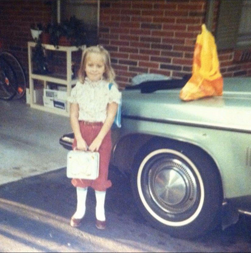 couldn’t come up with an actual school pic, but here’s a pic from 1st grade #teachCENT #oldschoolphotochallenge <a href="/CENT_Tweets/">Centennial Panthers</a> #thosepantsthough🤦🏻‍♀️ #HollyHobbieLunchbox