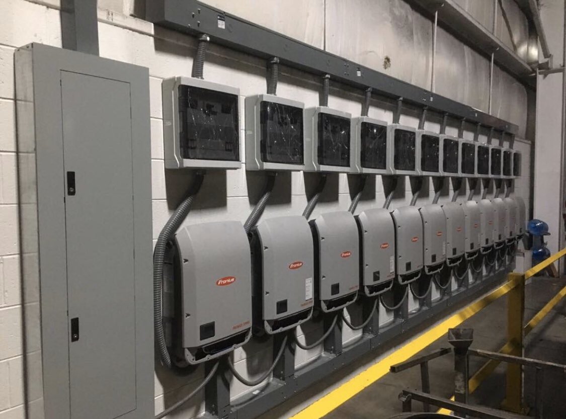 merz_switchgear's tweet image. MERZ Combiner boxes serie MDC. Suitable for connecting 6 strings with two outputs for a 2 MPPT‘s inverter.
#merz #dcswitch #combiner #combinerbox #mdc #mdc1a #switchgear #premium #switchtoquality #schaltgeräte #dcschalter