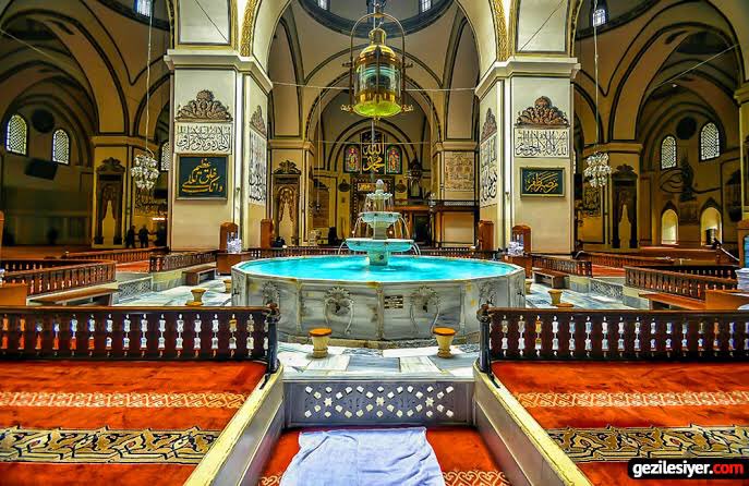 Ey zifiri geceleri aydınlığa çeviren Rabbim, bizleri bu darlıktan, bu sıkıntıdan ferahlığa çıkar. Dertlilerimize deva, hastalarımıza şifa ver. Her türlü müsibetten, şerden, illetten ve hastalıklardan bizleri koru. Şüphesiz Sen her şeye kadirsin. ( Amin)