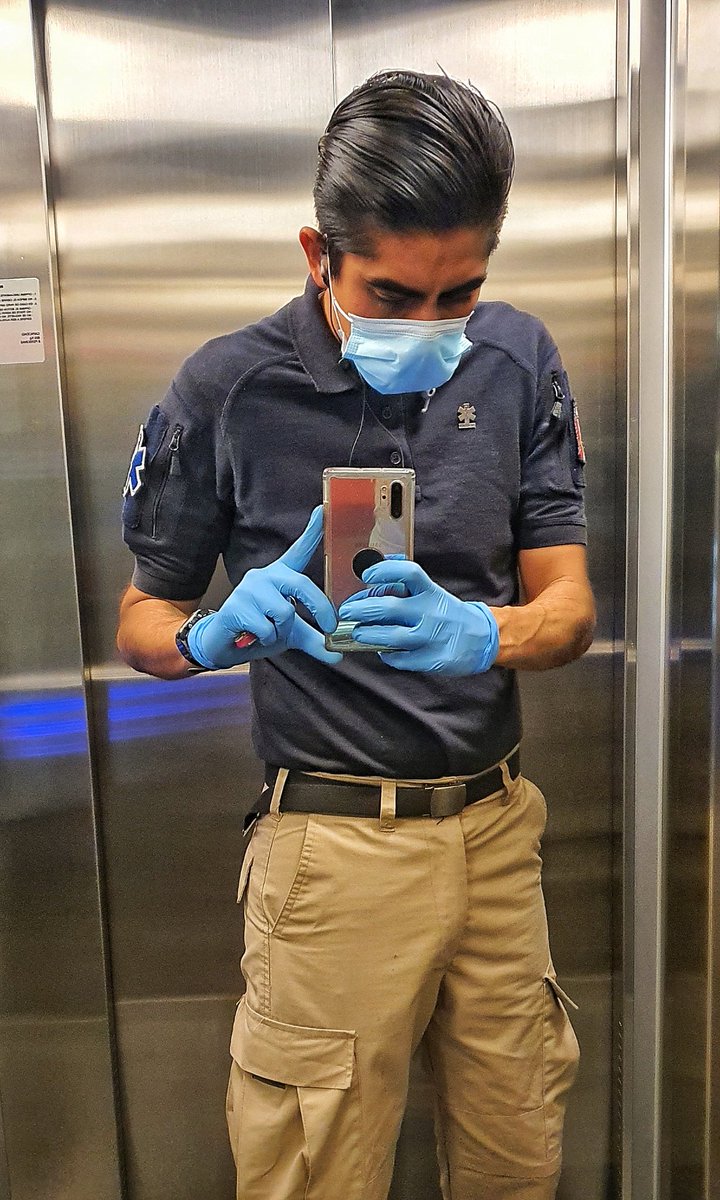 aleaalbarran's tweet photo. #voluntarios #voluntário #rescatista #rescatistasvoluntarios #rescatistas #méxico #mexicano #bombero #bomberos #paramedicobombero #paramedic #paramadico #paramediclife #paramedicos #paramedicproblems #covid #covid19 #salud #QuedateEnCasaYa #QuedateEnCasa #CDMX https://t.co/DDSH5W7nze