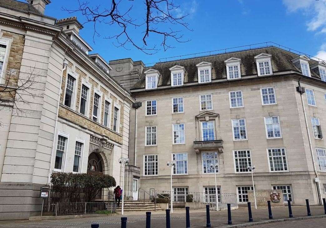 ICYMI: <a href="/Kent_cc/">Kent County Council</a> has launched a 24-hour #coronavirus helpline to support vulnerable people in #Kent #kmfmnews buff.ly/3aBcDuy