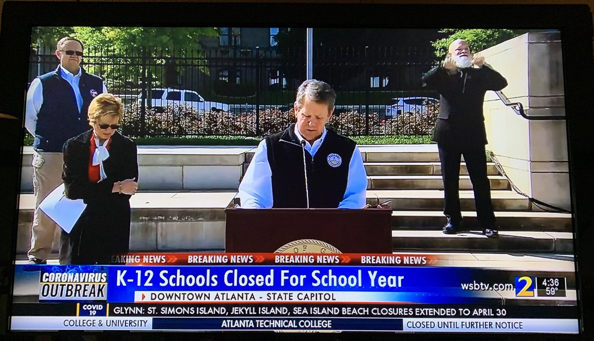 marko6262's tweet photo. If you listen you can hear every parent pouring a stiff drink. (or another one) #SchoolDone https://t.co/INcJ5RrOLU