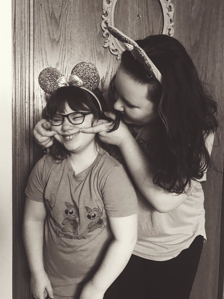 AliciaSchmitt's tweet photo. @KellyGFPS βDisney Dayβ for #AutismAwareness #ThisIsHowWeRoll and happy #GFSchoolsFirstDay of Remote Learning! https://t.co/46JL6XQiVv