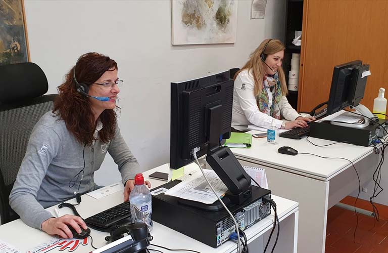 #EnPaternaNadieAtrás 👇
El Ayuntamiento de Paterna está en contacto con personas vulnerables para comprobar que tienen cubiertas sus necesidades básicas. Entre todos lo conseguiremos 💪
#yaquedamenos #todopasará
paterna.es/es/actualidad/…
#covid19 #cuarentena <a href="/AytoPaterna/">Ayuntamiento Paterna</a>