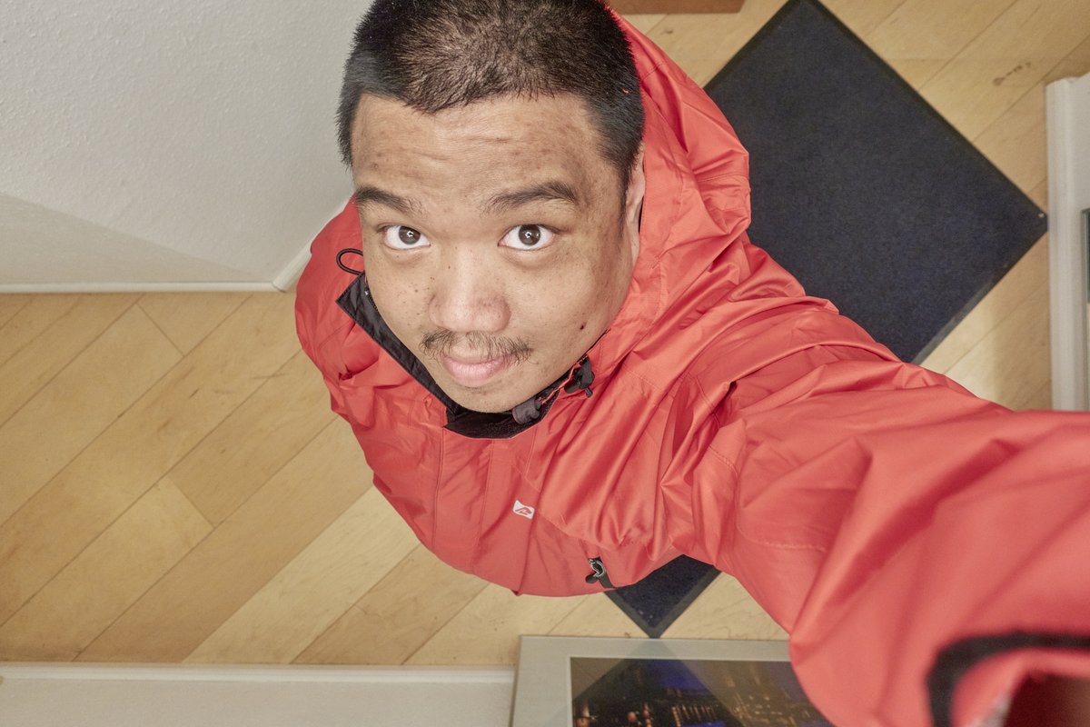 specialpaul's tweet photo. I enjoy my amazing Red Ledge rain gear :) nice feeling and cozy - Love it.
#DeadliestCatch 
#redledge
@kingcrabba https://t.co/gUjZ1FYbgC