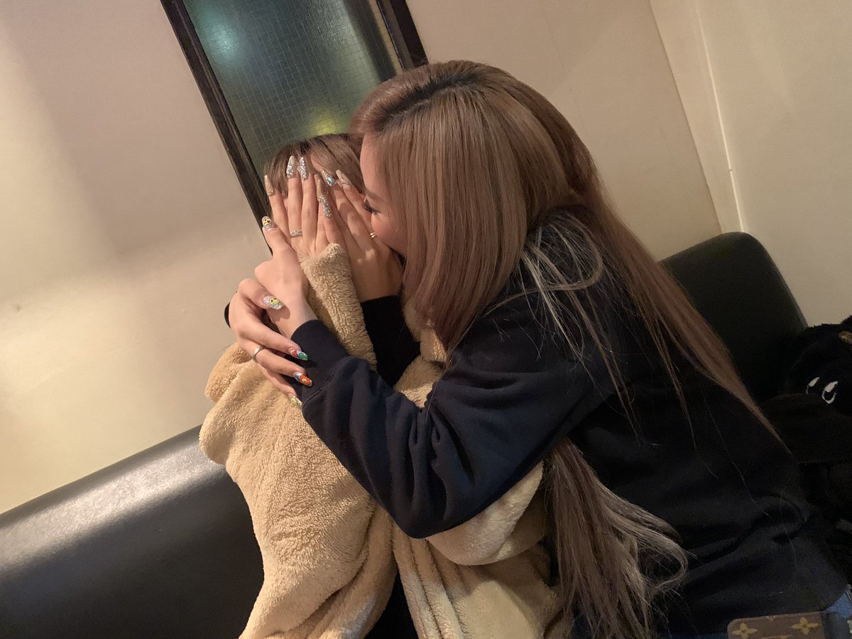 私の1番お誕生日おめでとう❤️
酒雑魚で、いつもシレッと先に帰って煽ってきてばっかで貴方といると二日酔いがハッピーセットだけど、萌ちゃん萌ちゃんってしてくれるハルが愛おしいこれからも何もせずニコニコ笑っててね❤️❤️❤️❤️❤️❤️❤️