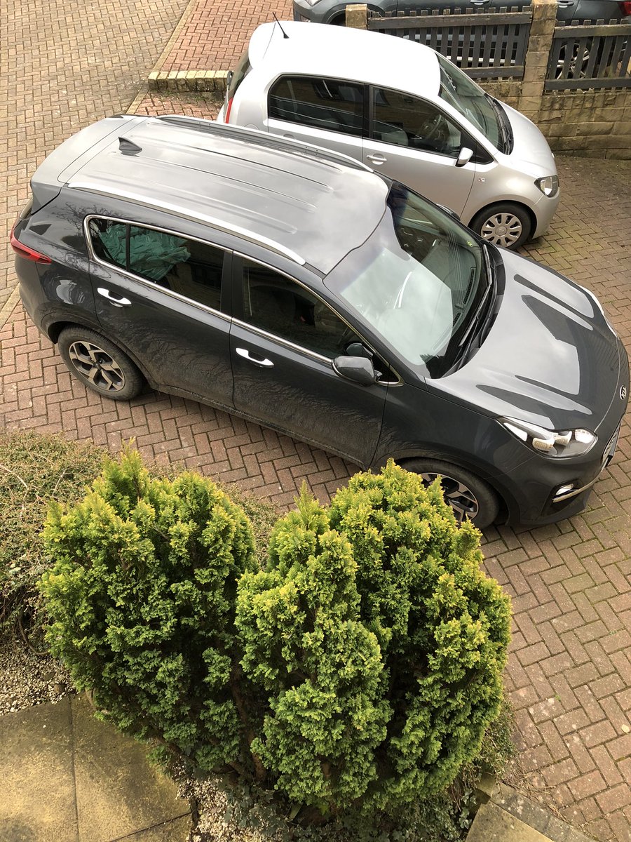 jennyarcherrees's tweet photo. Day 23 A happy consequence of an otherwise dreadful situation - we haven’t been out in our cars for 8 days now #lesspolution https://t.co/PxrFktu7oh