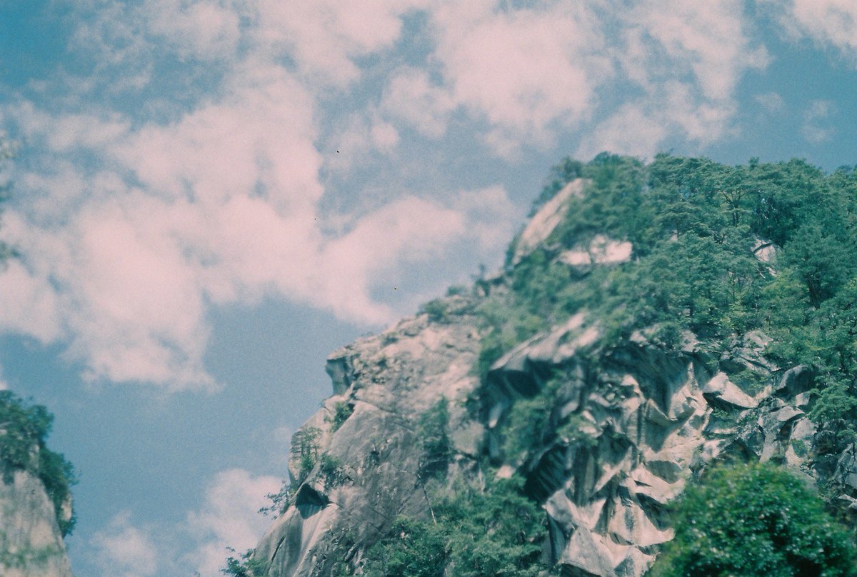 cub824's tweet photo. 昇仙峡　＠山梨県甲府市

#minolta 
#SR1
#SUPERIAXTRA400
#filmphotography 
#film
#fujifilm
#ポパイカメラ
#昇仙峡 
#写真好きな人と繋がりた��� 
#写真撮ってる人と繋がりたい https://t.co/Qrj54QsZNN