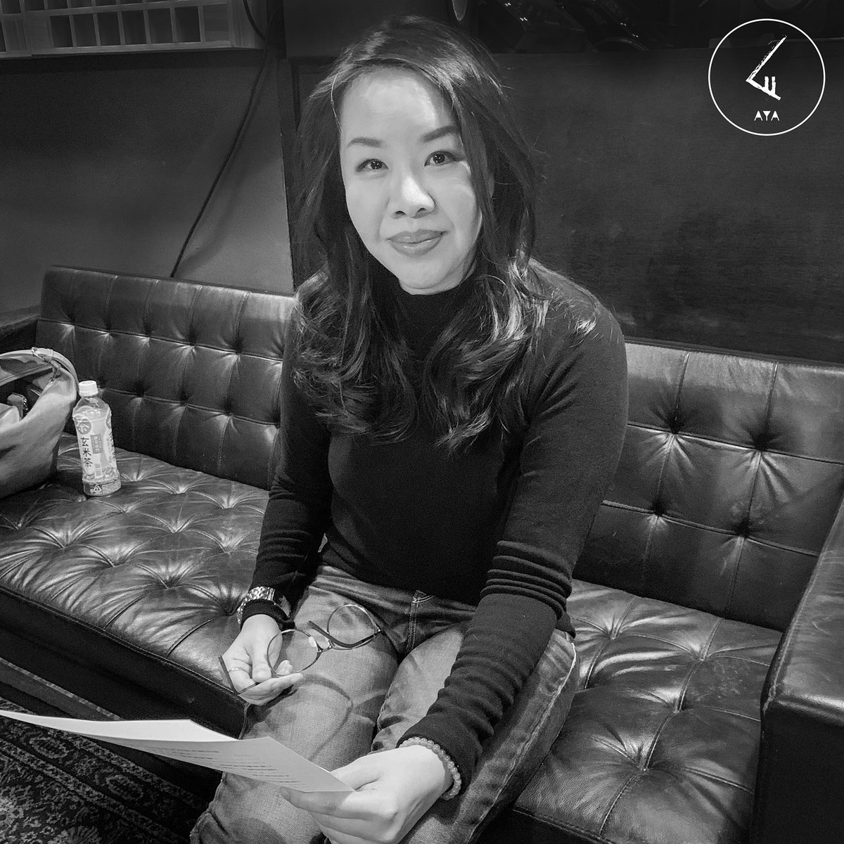 Prepping for the voiceover recording of a corporate video.
#ayastudios #ayarecordingstudio #recordingstudio #voiceoverrecording #voiceover #audiopostproduction #germanengineer #vorecording #onlinevideo #corporatevideo #studiosession #mixnmaster #mixing #mastering #cantonesevo