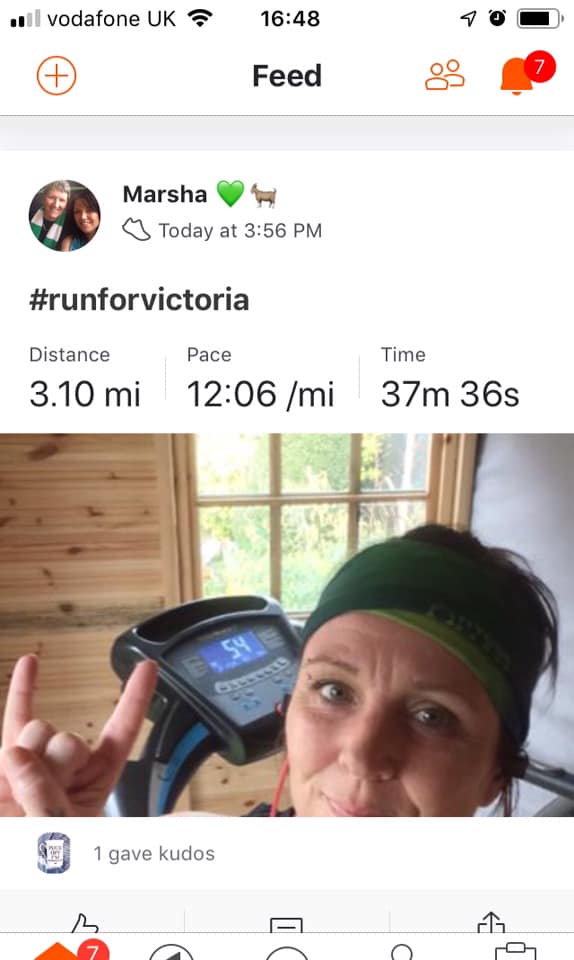 Maz_SWA's tweet photo. 5k Run on treadmill, in honour of a fellow Lonely Goat Runner, who tragically had her life taken away from her and her three children this week.πππ
#Runforvictoria
#Domesticabuseawareness https://t.co/IwmhutzuQh
