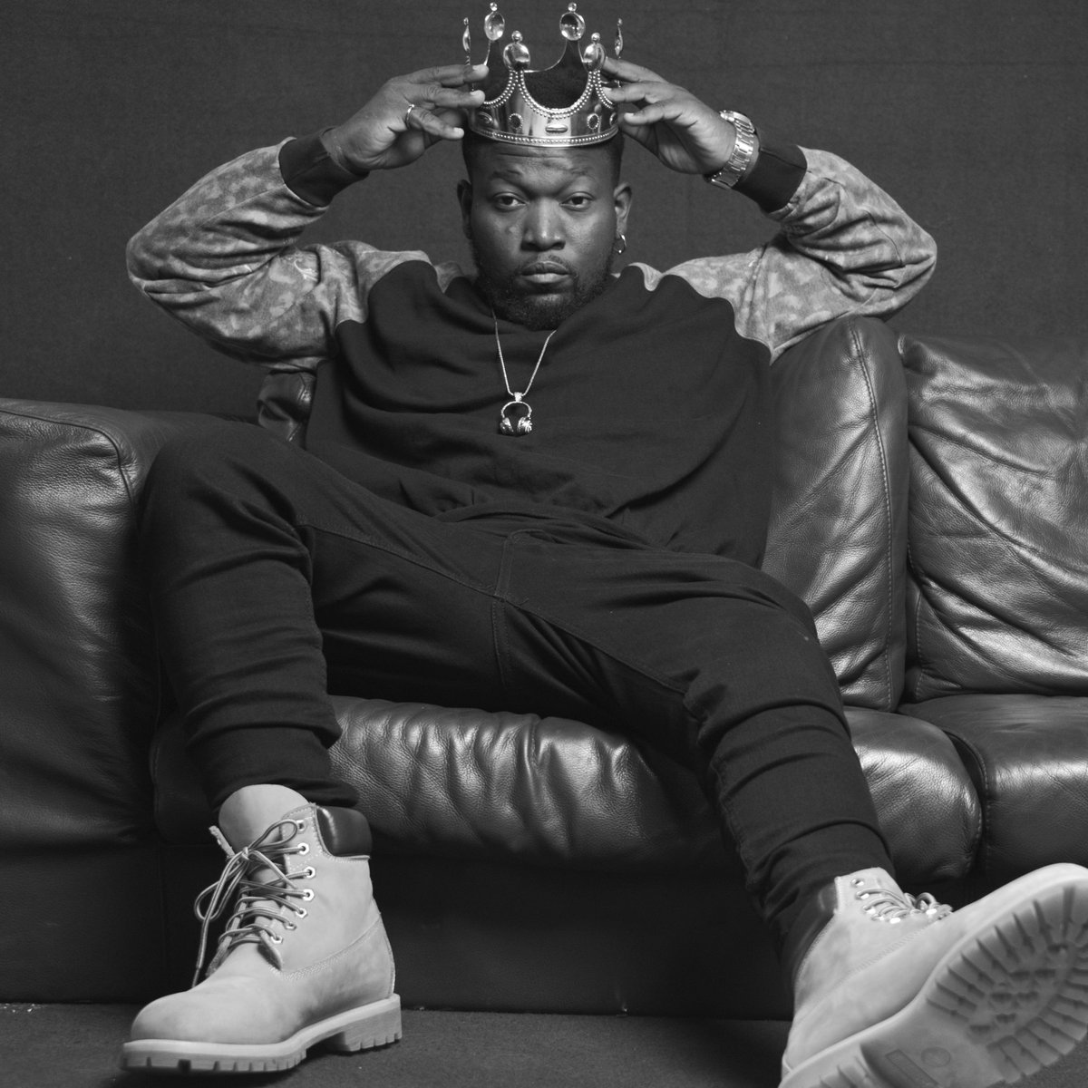 peewiilogoti's tweet photo. ATIKPO BÉ ATIKPO BÉ ATIKPO
🔥🔥🔥🔥🔥🔥🔥🔥🔥🔥🔥
[PEEWII - ATIKPO] Prod By Kardikal
https://t.co/vt1YgyJyc5
#ATIKPO   #2EMEALBUMGBANA  #IAMTROPFORT         #GLAMATA https://t.co/KH0lJN1Sek