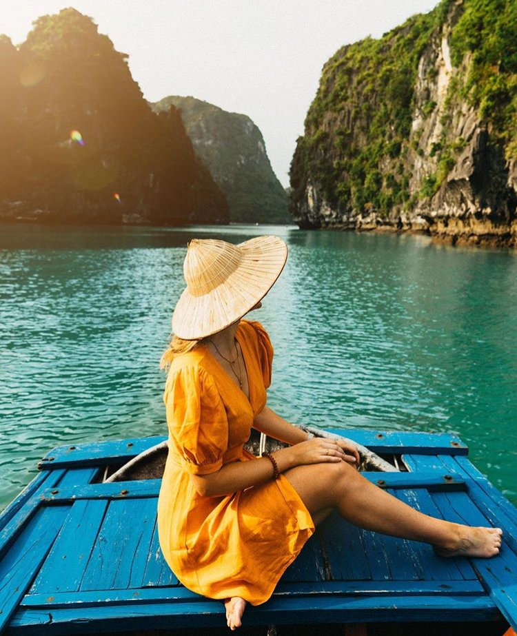 Sometimes just sitting back and looking around is all you need👀 Make the most out of your Vietnam travels and explore the right way🇻🇳
📸 hubs.ly/H0p1hz-0