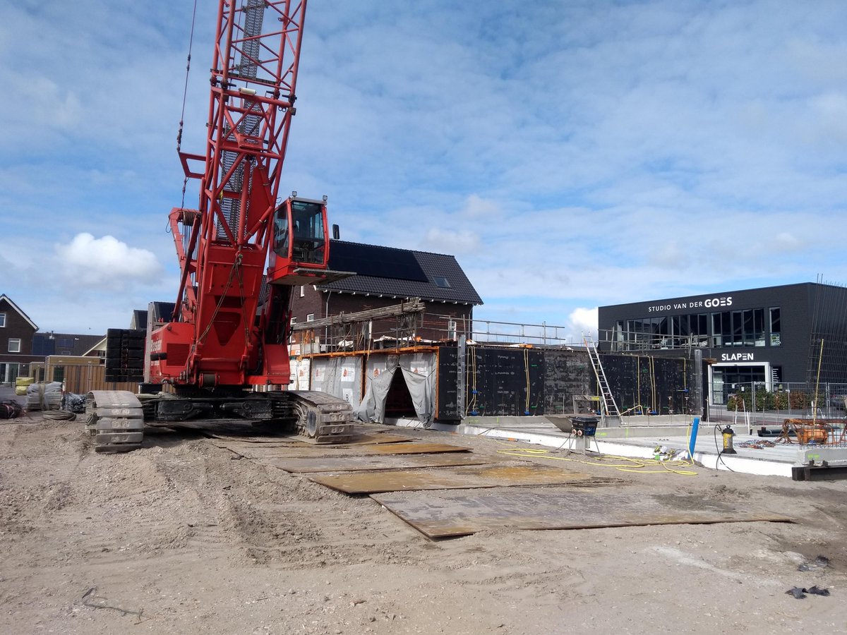 Thunnissen_Bouw's tweet photo. In Nootdorp gestart met de @CCBouw tunnels van de 2e fase 53egw en 31app met @comfortpartners #ABM installaties @Cementbouw #blansjaar #balvert. https://t.co/tGd4Y14qBf